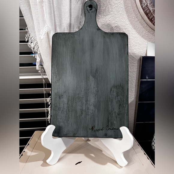 Handcrafted by the seller Cutting Board with Floral Cross Design “HE IS RISEN” - Picture 3 of 3